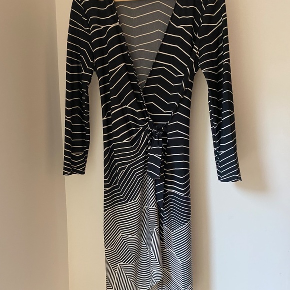 BCBG Wrap Dress (M) - Picture 3 of 3